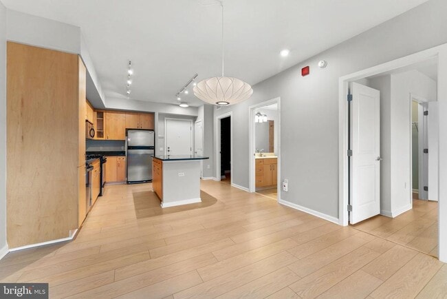 Photo - 440 L St NW Unit 512