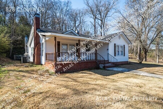 828 Clover Dr