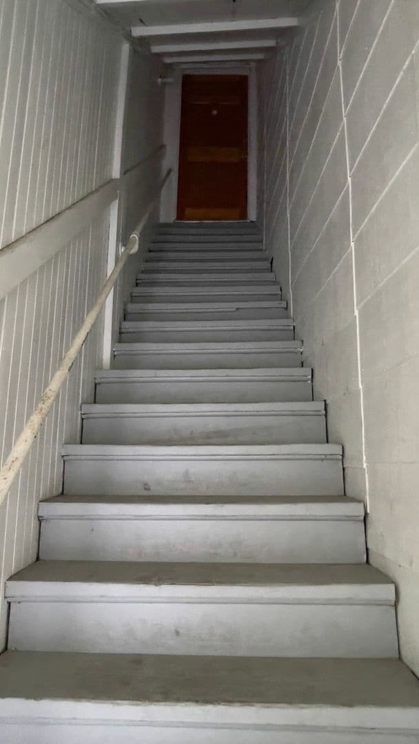 Photo - Historic, Upstairs One Bedroom Apartment Unidad #5