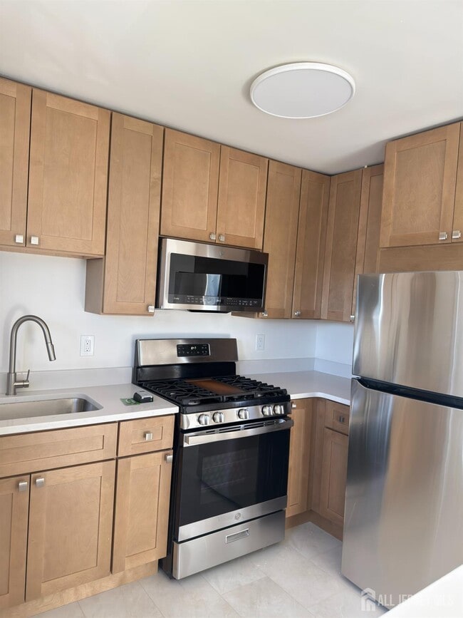 Photo - 260 Loring Ave Unit 3B