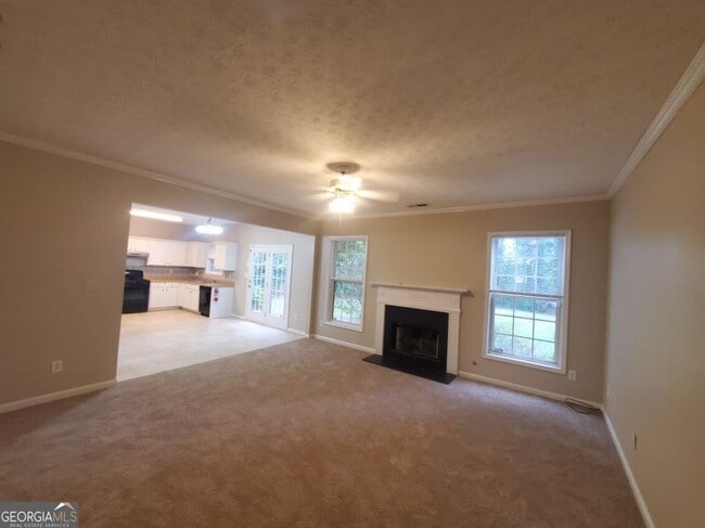 1031 Maple Leaf Dr