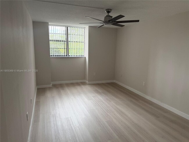 Photo - 10625 SW 112th Ave Unit 314