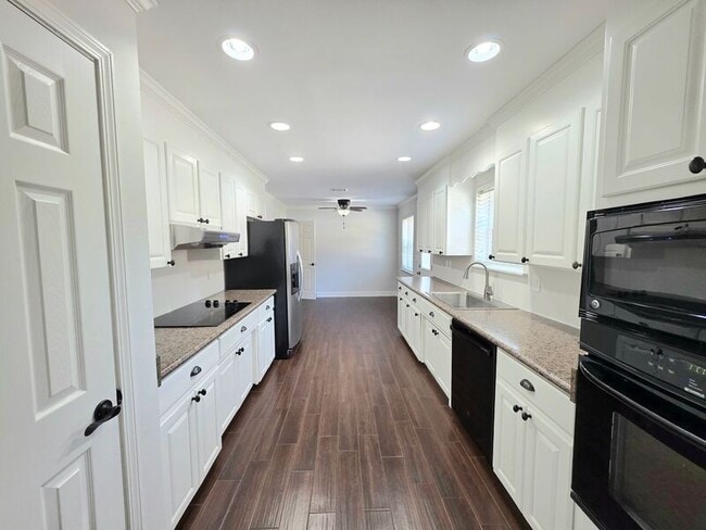 Photo - 6819 Kitty Hawk Cir
