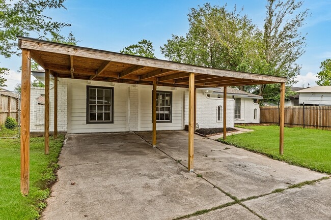 Photo - 8834 Brackley Ln