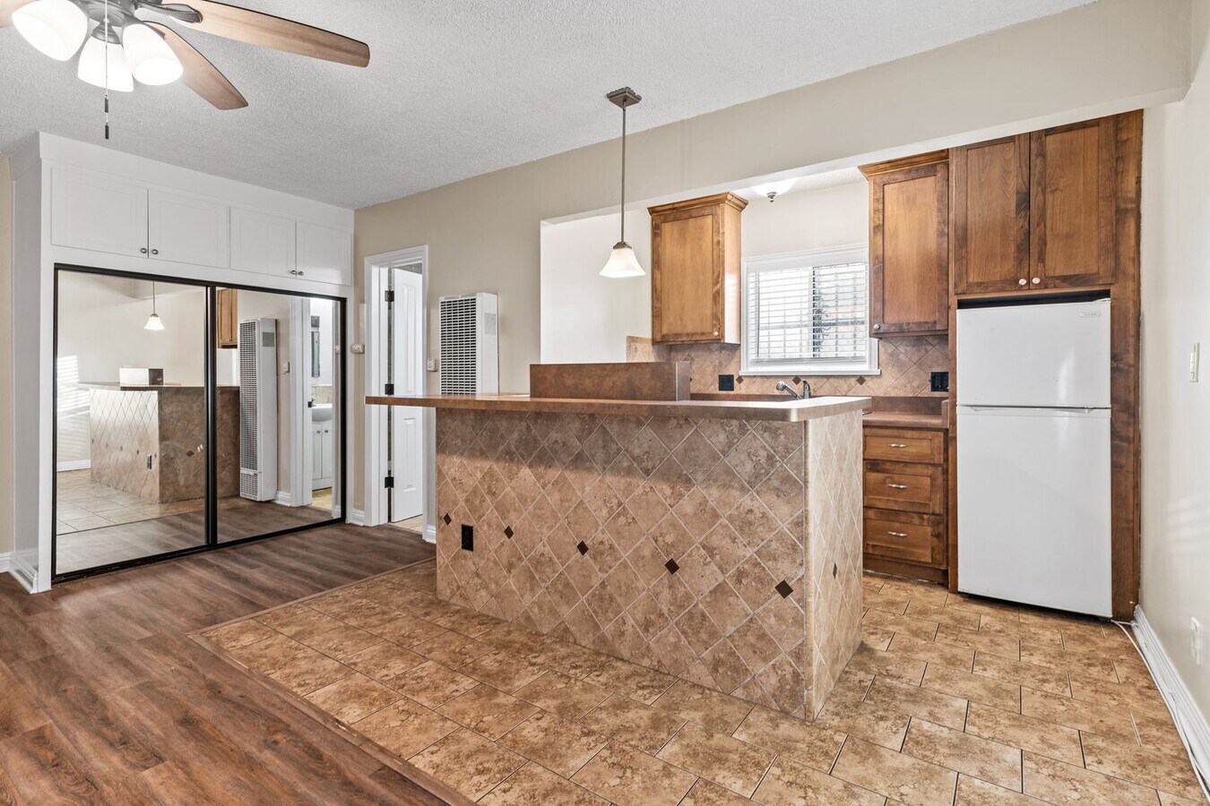 Photo - 1427 West Parade Street