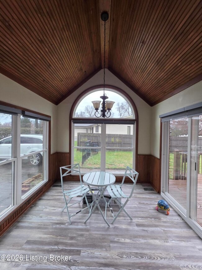 Photo - 8802 Nottingham Pkwy