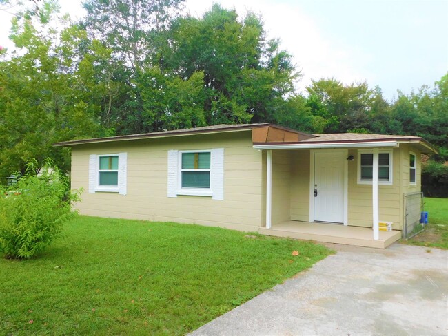 Fully Remodeled 2 bedroom 1 Bath in Quiet ... - Fully Remodeled 2 bedroom 1 Bath in Quiet ... House