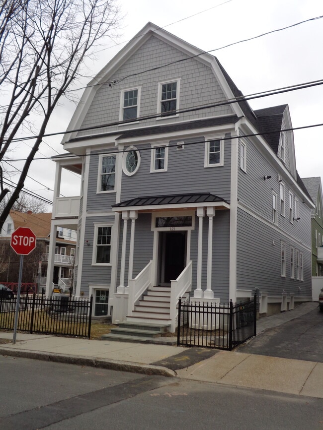 Photo - 121 Hancock St Unidad 1