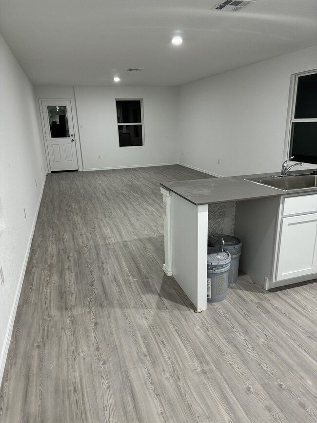 Photo - 7646 Chancery Gate