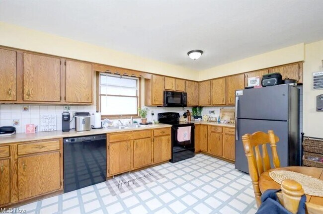 Photo - 120 Woodland Dr