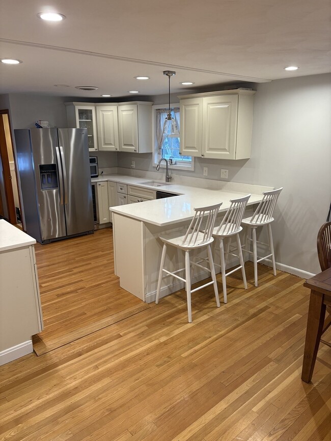 22 Farwell Ave