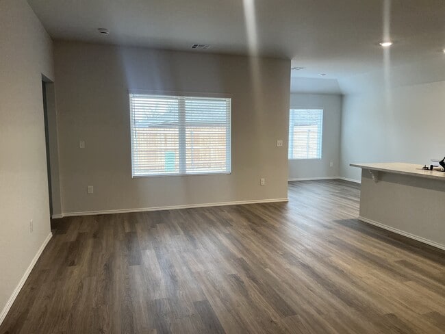 Photo - 607 NW 120th Terrace