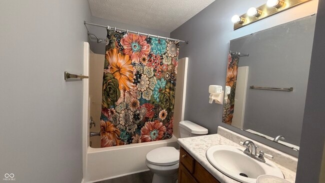 Photo - 6015 Lakeside Manor Ave