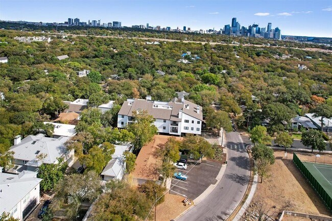 Photo - 2508 W 12th St Unit 203