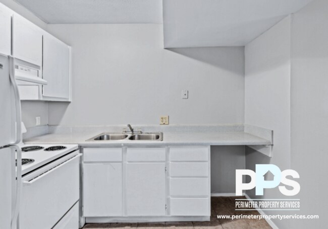 Photo - 115 Burke St