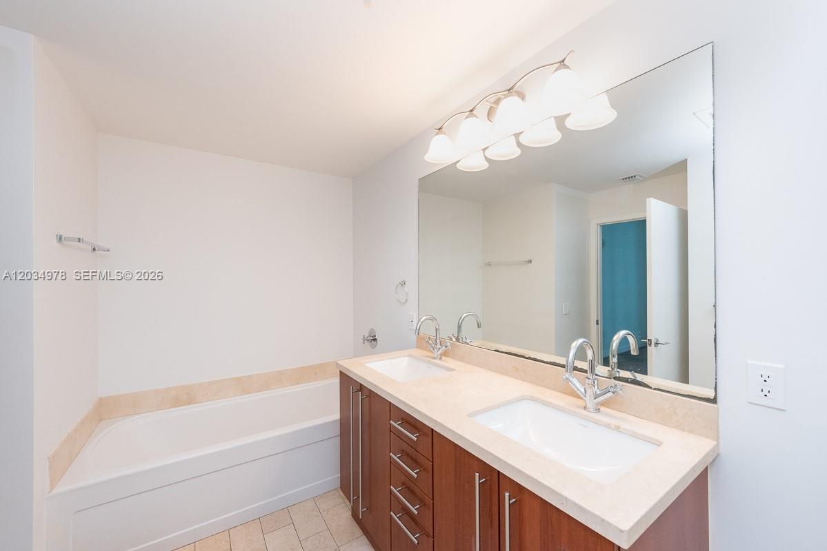 Photo - 79 SW 12th St Unit 2303