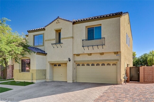 Photo - 8125 Chestnut Hollow Ave