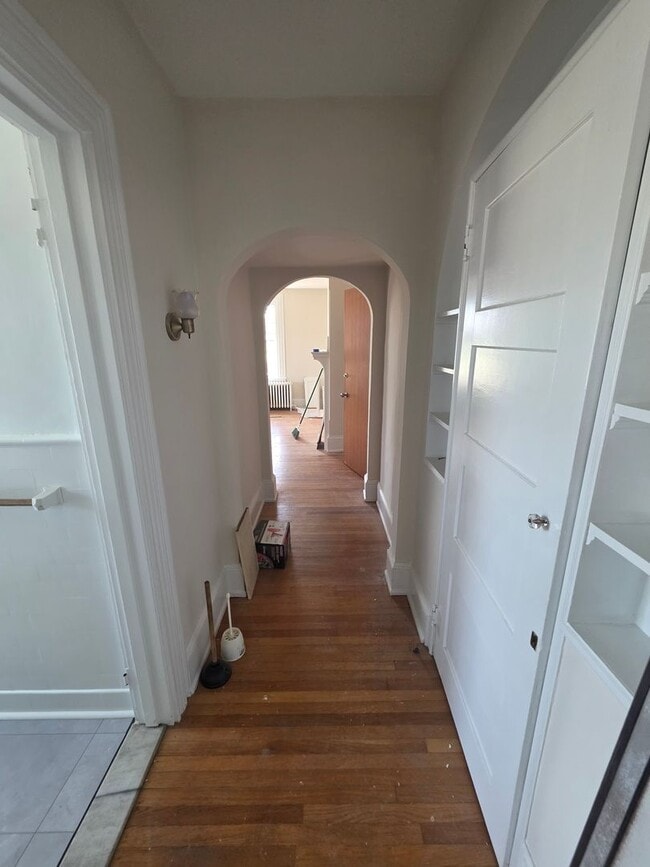 Photo - 1858 Guernsey Ave Unit Apt. #2