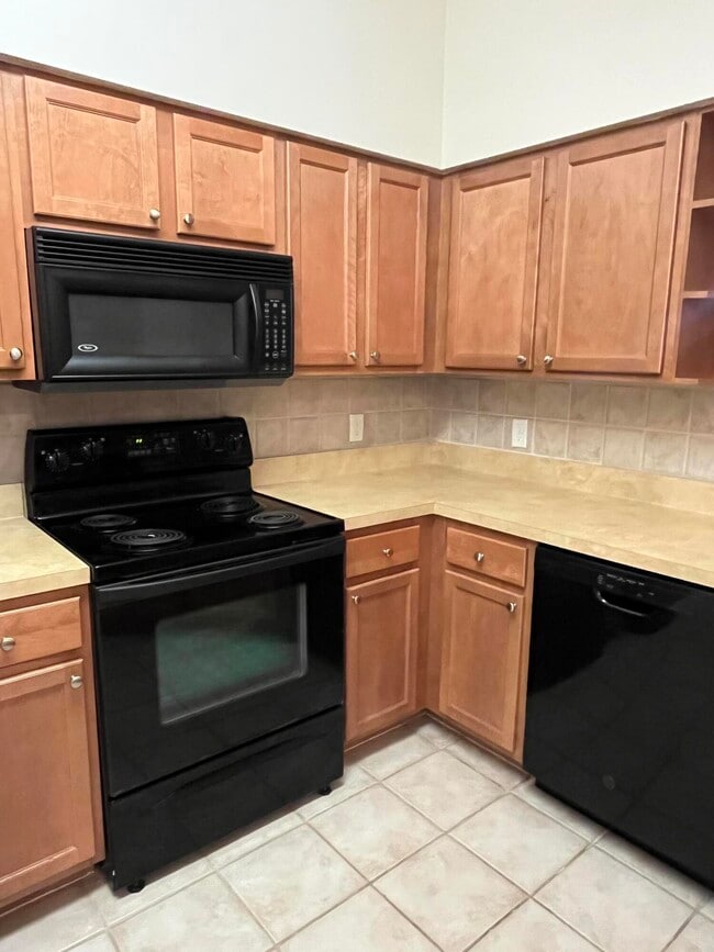 Building Photo - 9905 Baywinds Blvd Unit 2205 Rental
