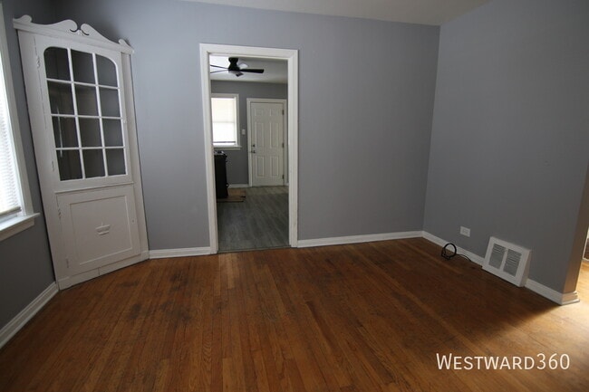 Photo - 14301 S Edbrooke Ave