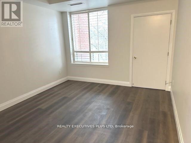 Photo - 801 Lawrence Ave E Unité 203