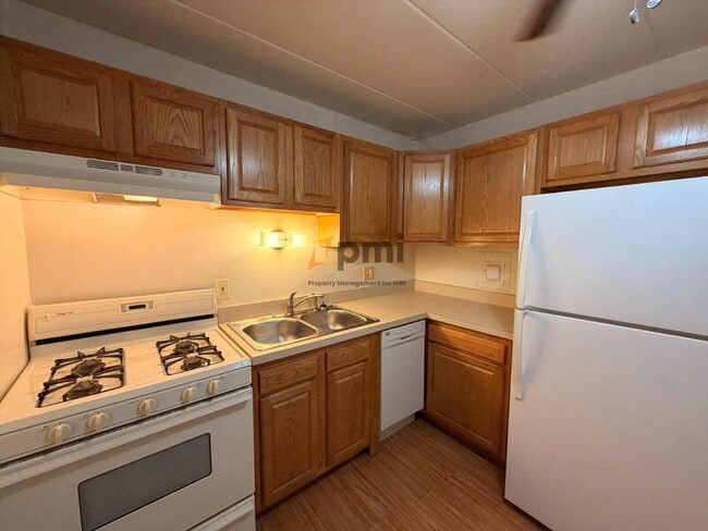Photo - 111 Harrington Ave Unit Apt 10