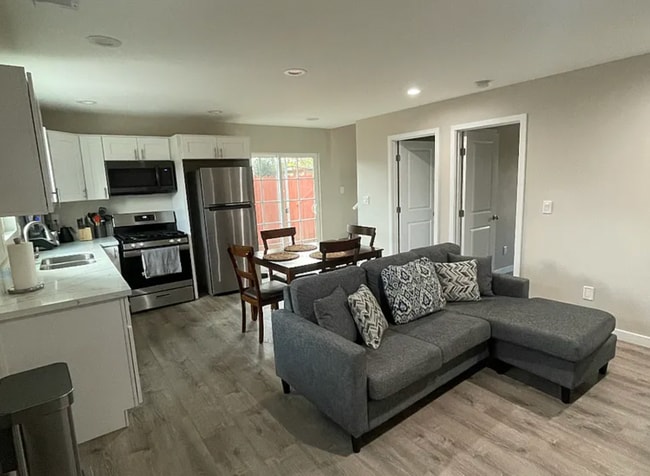 Photo - 5354-5356 E Falls View Dr Unit 5354 East Falls View Dr