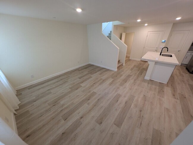 Photo - 6957 Stafford Hl St