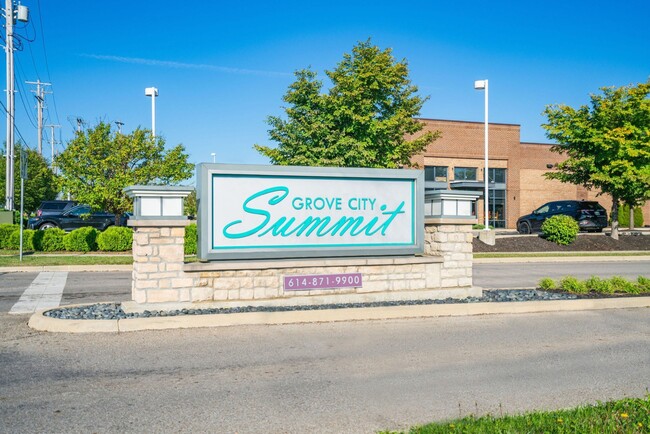 Photo - Grove City Summit Apartments