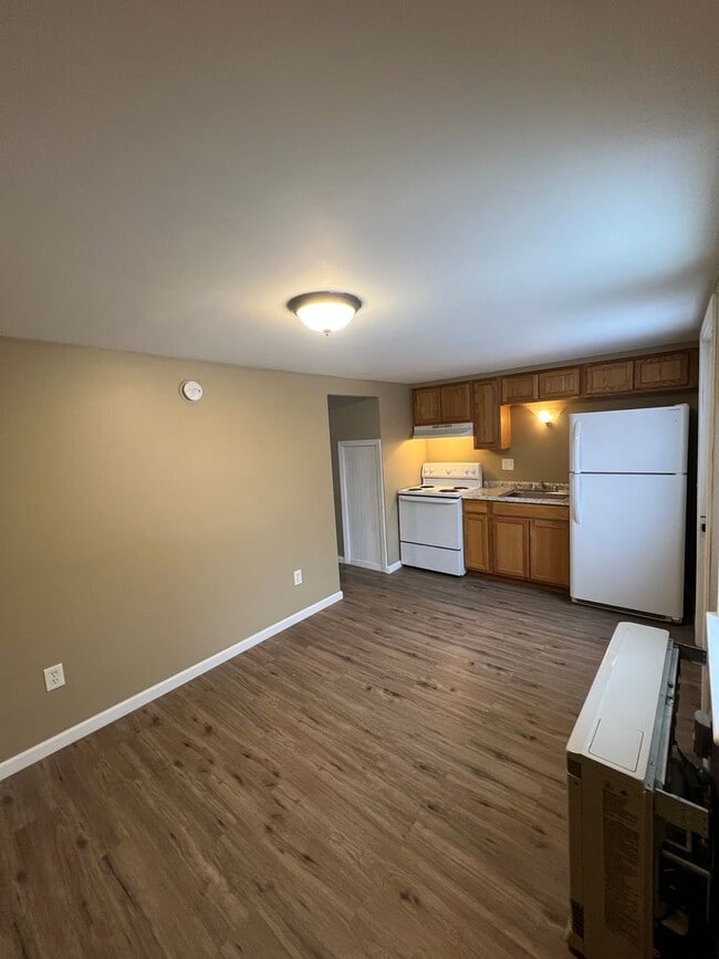 Photo - 12 Oak St Unit Apt. 3