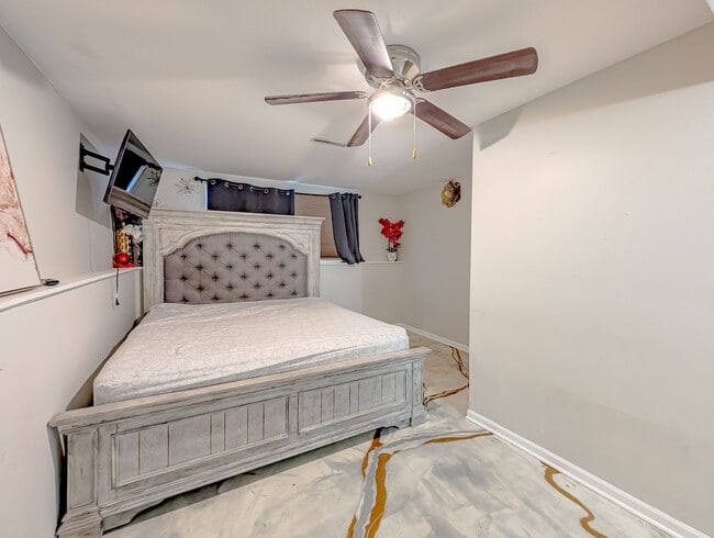 Photo - 8616 Hickory Ave Unit -