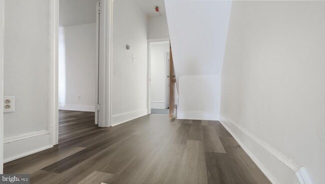 Photo - 4 E State St Unit APT B