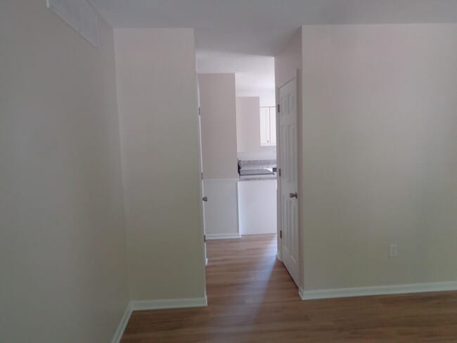 Photo - 1700 Oxford Dr