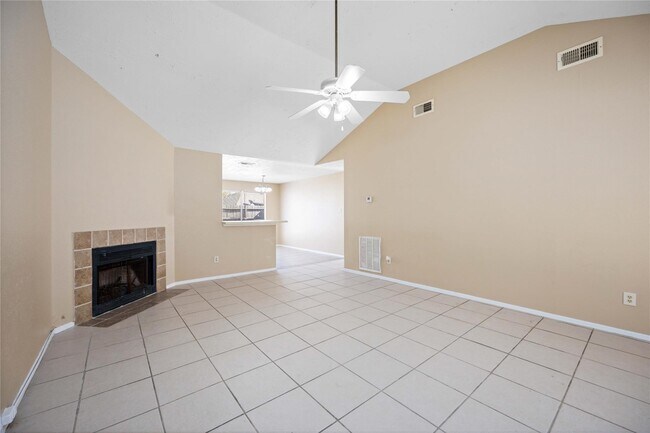 Photo - 3811 Meadow Pl Dr