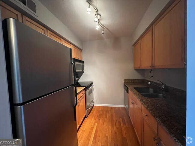 Building Photo - 1150 Collier Rd NW Unit C4 Rental