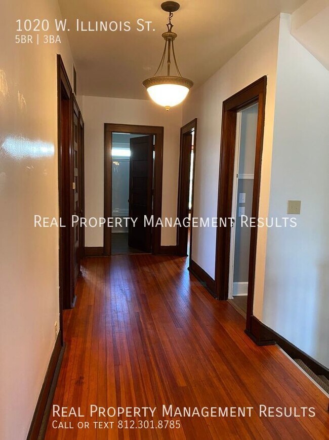 Amazing 5 Bedroom, 2 1/2 Bath Centrally Lo... Rental House Rental in