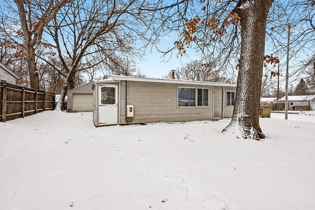 Photo - 2423 Sonora St