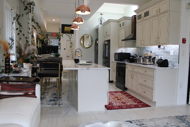 Photo - 1731 21st St NW