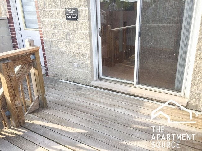 Photo - 1326 W Diversey Pkwy Unidad 3