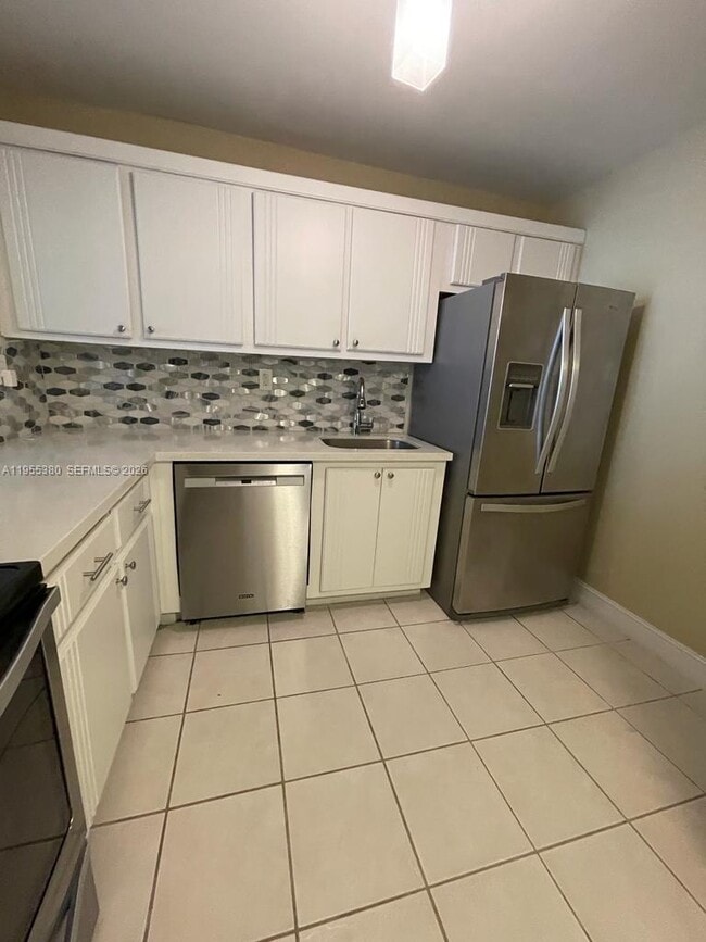 Photo - 1000 Parkview Dr Unidad 1016