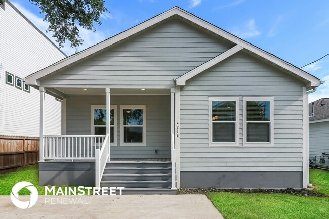 Building Photo - 4218 Knoxville St Rental