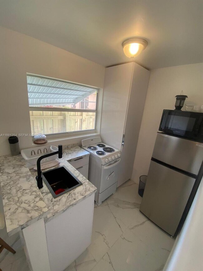 Photo - 2631 Fillmore St Unidad 2