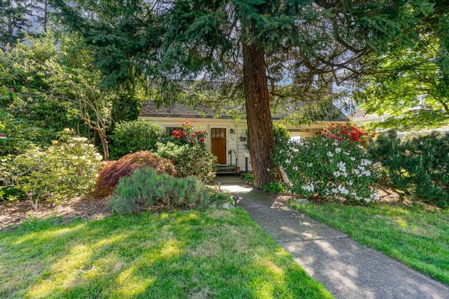 5Bd/2.5Ba Seattle House - 5Bd/2.5Ba Seattle House