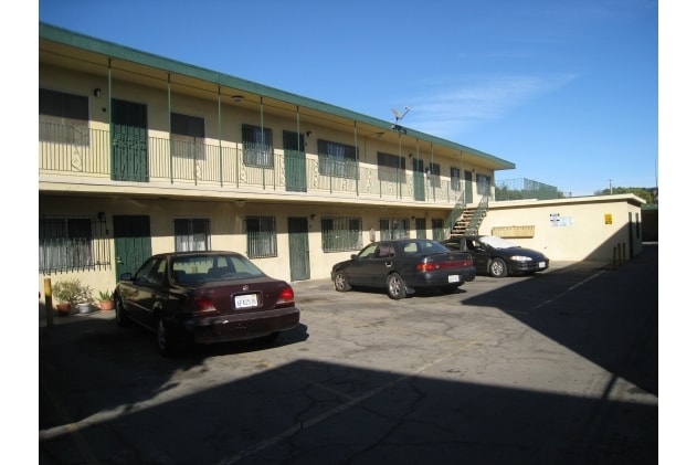 Photo - Atlantic Apts