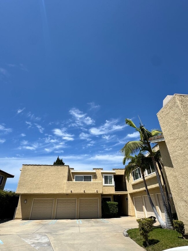 Building Photo - 17762 Paseo Cir Unit D