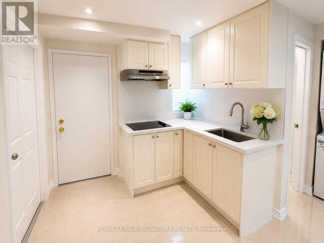 Photo - 20 Gallacher Ave