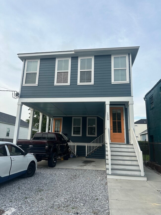 Building Photo - 1520 Sere St Rental