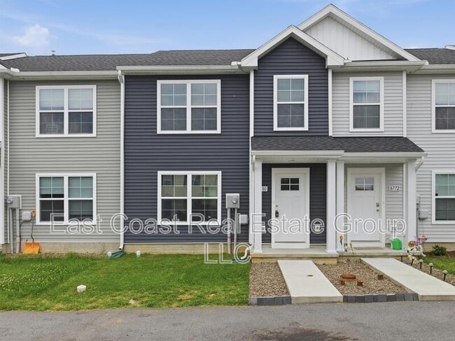 Building Photo - 8780 Hillside Way