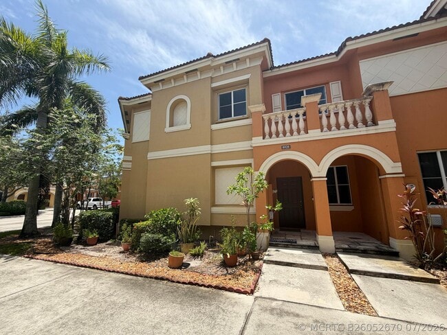 Building Photo - 8928 SW 18th St