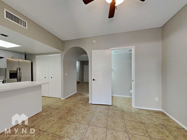 Photo - 7801 N 44th Dr